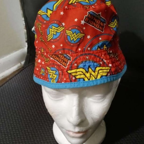 Kids Wonder Woman Bucket Hat - Picture 4 of 7